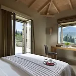 Anaxo Otel 3*
