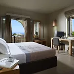 Anaxo Otel 3*