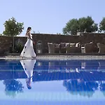Anaxo Otel Riglia