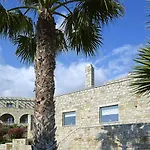 Anaxo Otel 3*