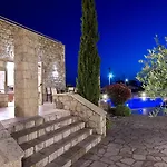 Otel Anaxo Riglia