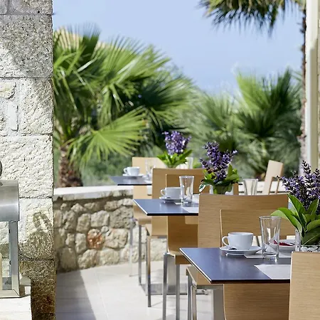 Anaxo Hotell 3*
